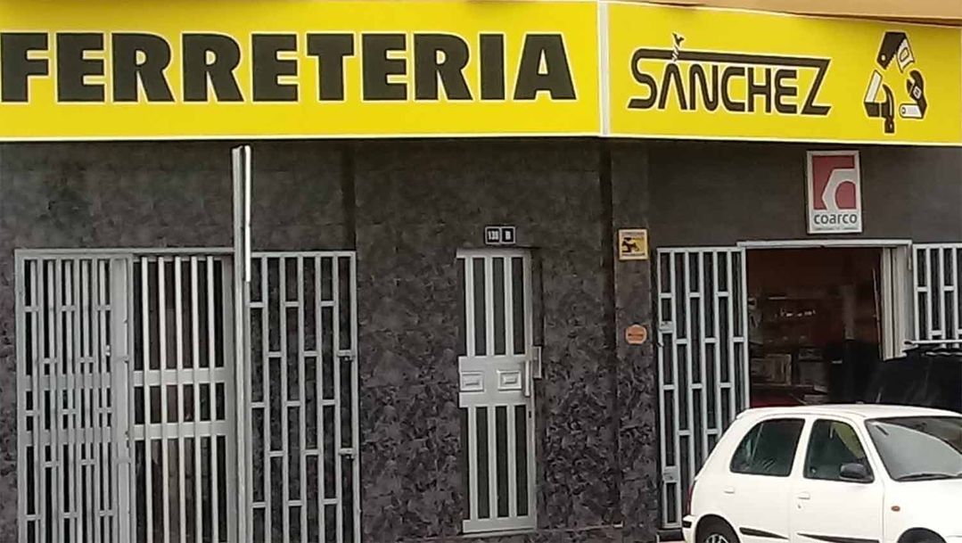 Ferretería Sánchez fachada